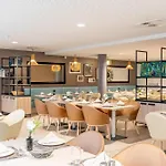 Aparthotel Quality Ponts Jumeaux 3*