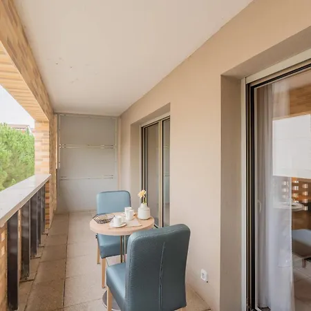 Quality Ponts Jumeaux Appart hôtel 3*