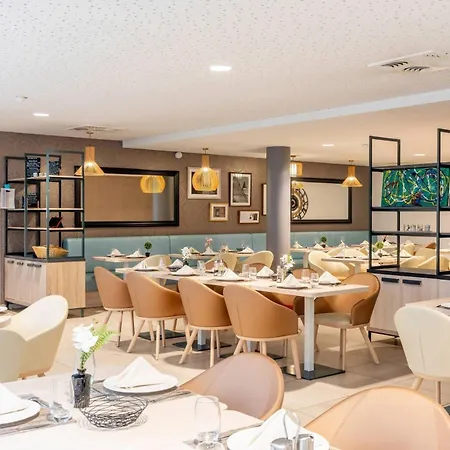 Hotel apartamentowy Quality Ponts Jumeaux 3*